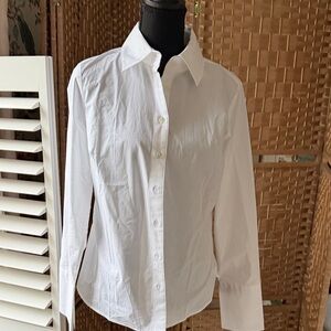 Banana Republic white button down shirt (8P)
Brand New With Tags